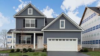 125 MASCOUTEN ST, Winchester, VA 22602