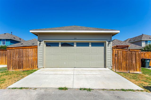 133 Duck Creek TRL, San Marcos, TX 78666