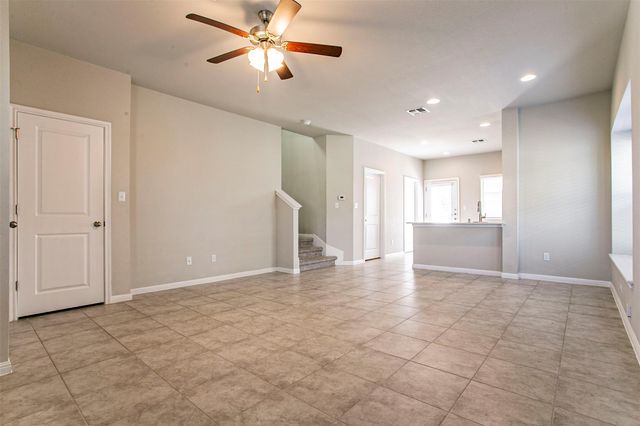 133 Duck Creek TRL, San Marcos, TX 78666