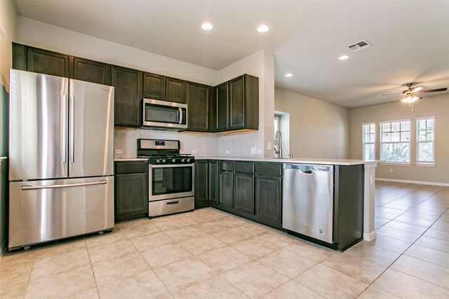 133 Duck Creek TRL, San Marcos, TX 78666