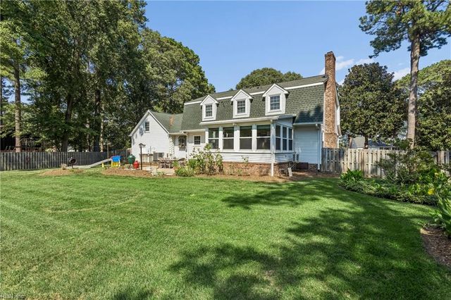 7 Bessies Landing DR, Poquoson, VA 23662