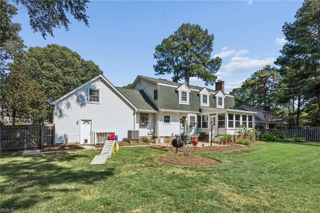 7 Bessies Landing DR, Poquoson, VA 23662