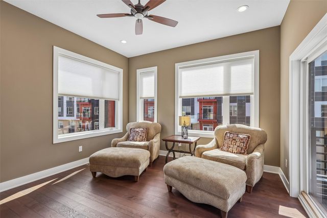 228 E Center Street, Des Moines, IA 50309