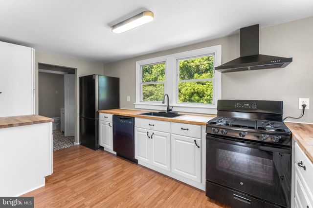 2302 LIGHTHOUSE VIEW DR, Heathsville, VA 22473