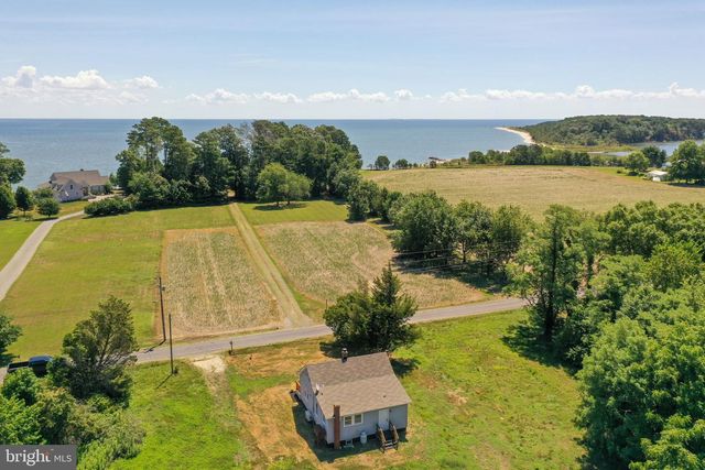 2302 LIGHTHOUSE VIEW DR, Heathsville, VA 22473