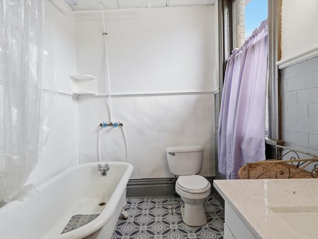 2902 Garbett St, Mckeesport, PA 15132