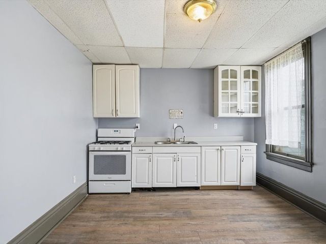 2902 Garbett St, Mckeesport, PA 15132