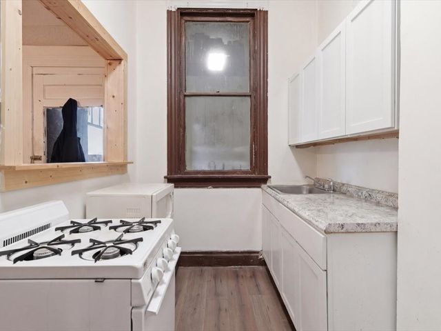 2902 Garbett St, Mckeesport, PA 15132