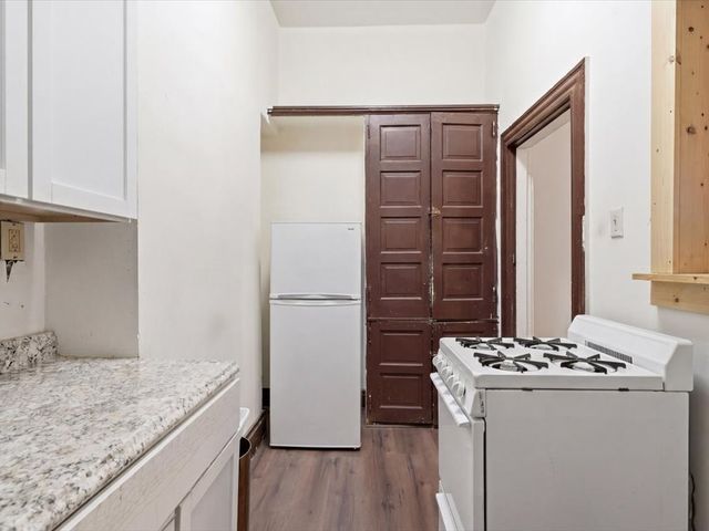 2902 Garbett St, Mckeesport, PA 15132