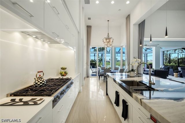 16438 Seneca WAY, Naples, FL 34110