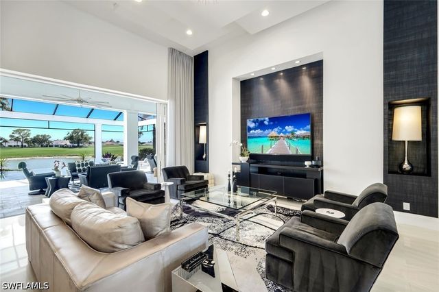 16438 Seneca WAY, Naples, FL 34110