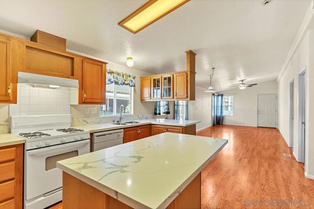 410 S 1St St SPC 199, El Cajon, CA 92019