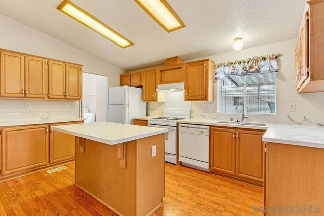 410 S 1St St SPC 199, El Cajon, CA 92019