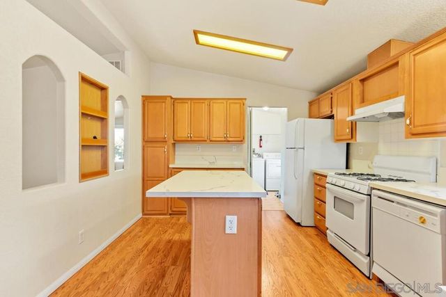 410 S 1St St SPC 199, El Cajon, CA 92019