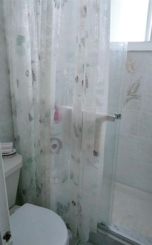 460 Paradise Isle Boulevard 301, Hallandale Beach, FL 33009