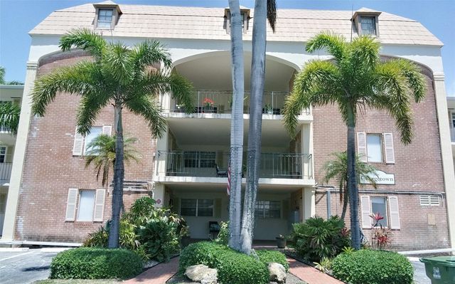 460 Paradise Isle Boulevard 301, Hallandale Beach, FL 33009