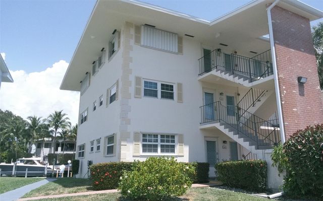 460 Paradise Isle Boulevard 301, Hallandale Beach, FL 33009