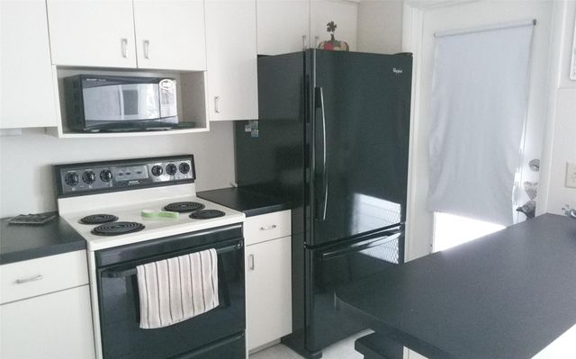 460 Paradise Isle Boulevard 301, Hallandale Beach, FL 33009