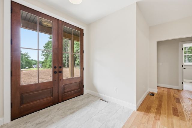 84 Old Sawmill Road, Belchertown, MA 01007