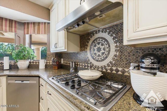 3203 E ELLIS Street, Mesa, AZ 85213