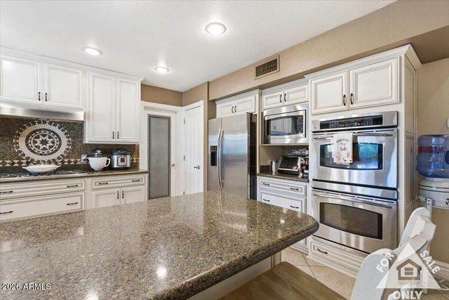 3203 E ELLIS Street, Mesa, AZ 85213