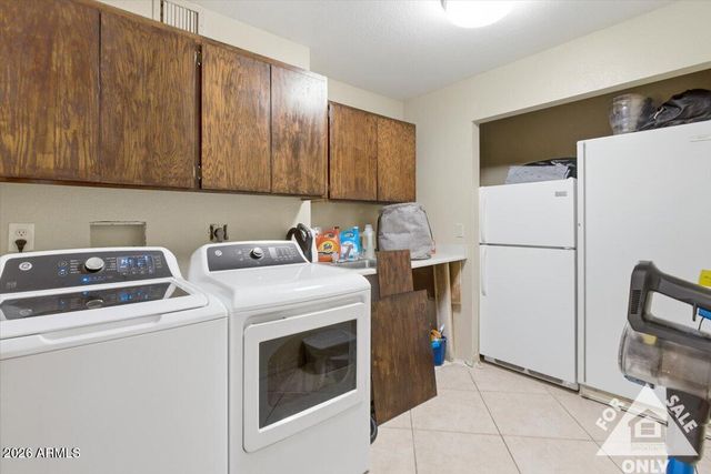 3203 E ELLIS Street, Mesa, AZ 85213