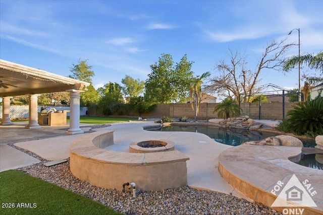 3203 E ELLIS Street, Mesa, AZ 85213