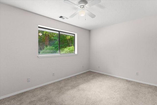 2752 Summerbreeze Place, Redding, CA 96001