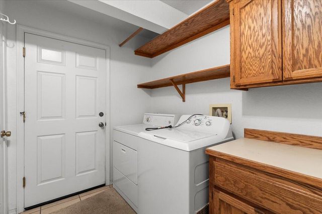 2752 Summerbreeze Place, Redding, CA 96001