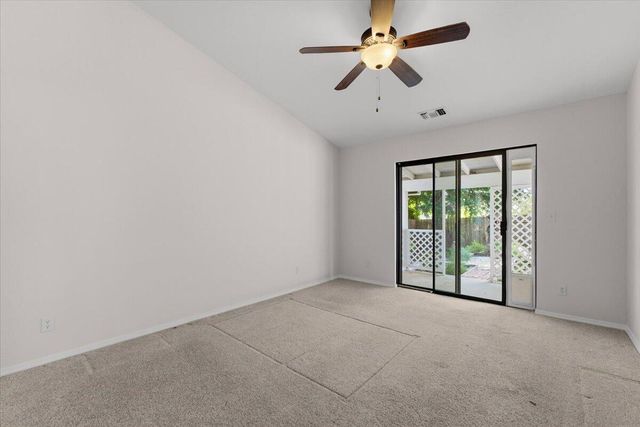 2752 Summerbreeze Place, Redding, CA 96001