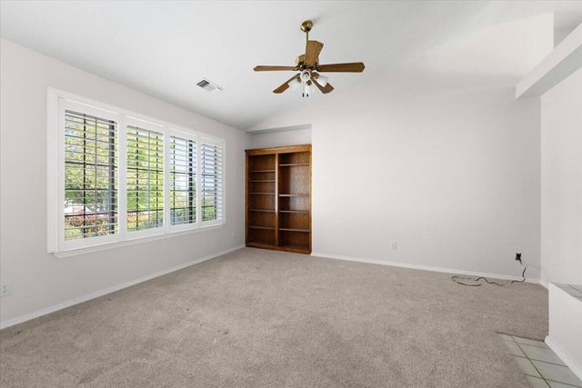 2752 Summerbreeze Place, Redding, CA 96001