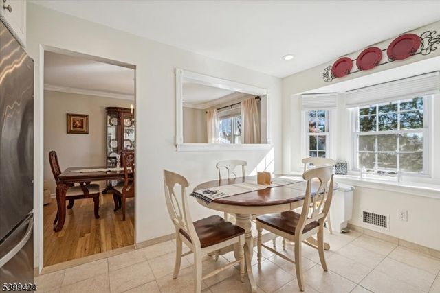 18 Woodhaven Rd, Parsippany-troy Hills Twp., NJ 07054