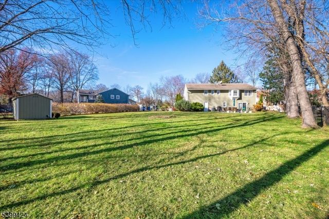 18 Woodhaven Rd, Parsippany-troy Hills Twp., NJ 07054