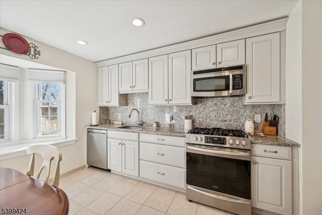 18 Woodhaven Rd, Parsippany-troy Hills Twp., NJ 07054