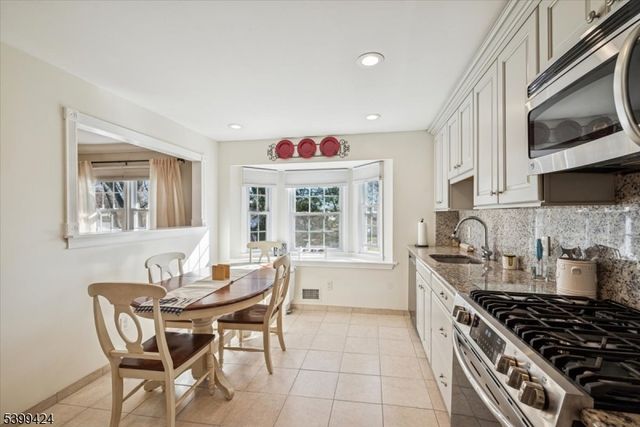 18 Woodhaven Rd, Parsippany-troy Hills Twp., NJ 07054