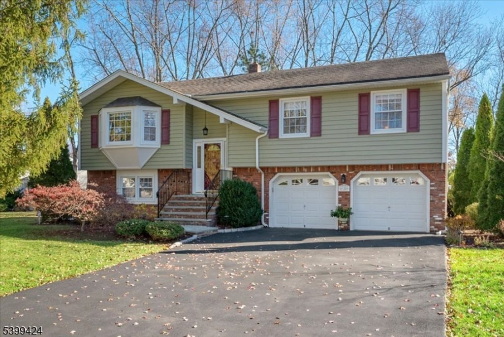 18 Woodhaven Rd, Parsippany-troy Hills Twp., NJ 07054