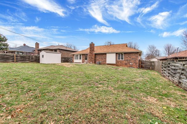 3921 S Cutler Court, Springfield, MO 65807