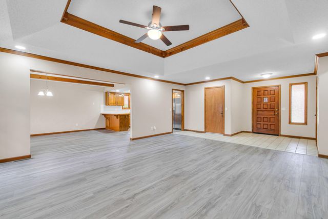 3921 S Cutler Court, Springfield, MO 65807