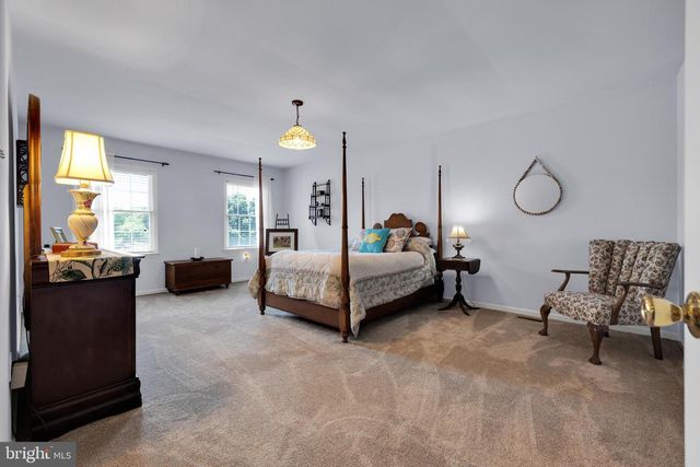 715 MOHNS HILL RD, Sinking Spring, PA 19608