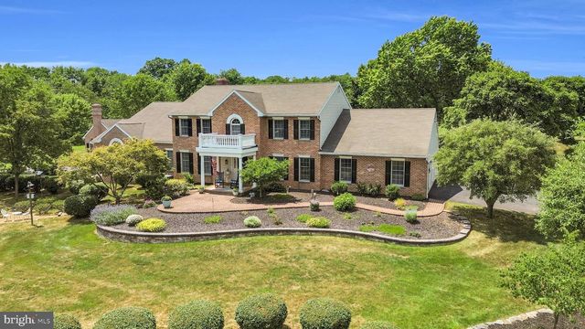 715 MOHNS HILL RD, Sinking Spring, PA 19608
