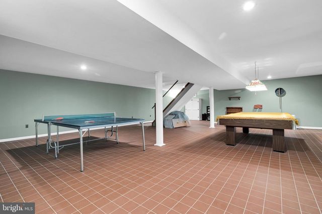 715 MOHNS HILL RD, Sinking Spring, PA 19608
