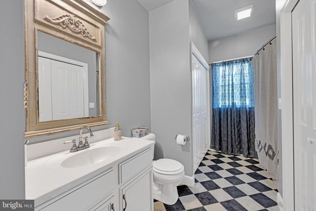 715 MOHNS HILL RD, Sinking Spring, PA 19608