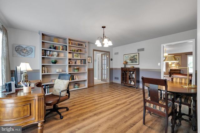 715 MOHNS HILL RD, Sinking Spring, PA 19608