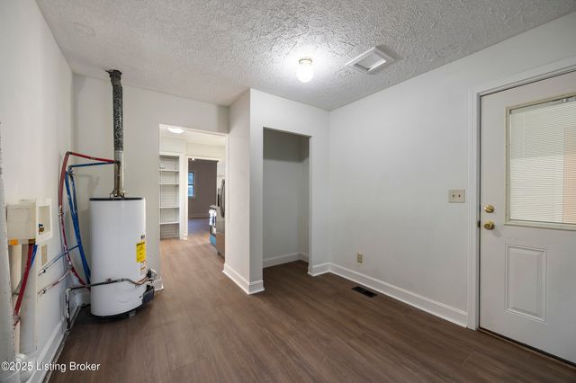 1123 W Whitney Ave, Louisville, KY 40215