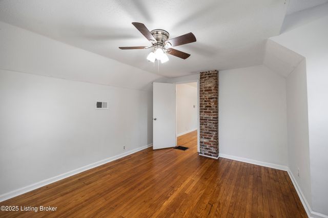 1123 W Whitney Ave, Louisville, KY 40215