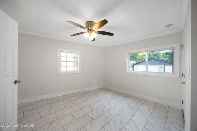 1123 W Whitney Ave, Louisville, KY 40215