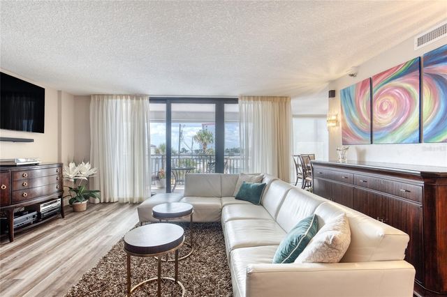 1239 OCEAN SHORE BOULEVARD 2E5, Ormond Beach, FL 32176
