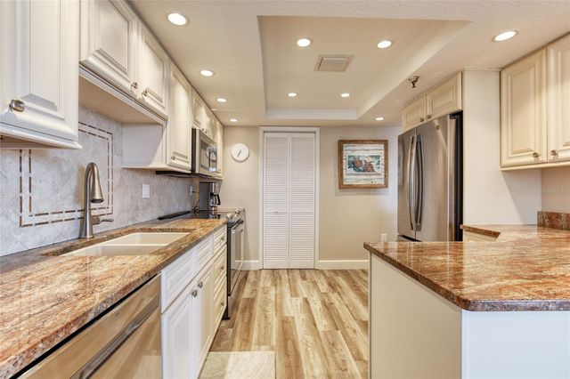 1239 OCEAN SHORE BOULEVARD 2E5, Ormond Beach, FL 32176