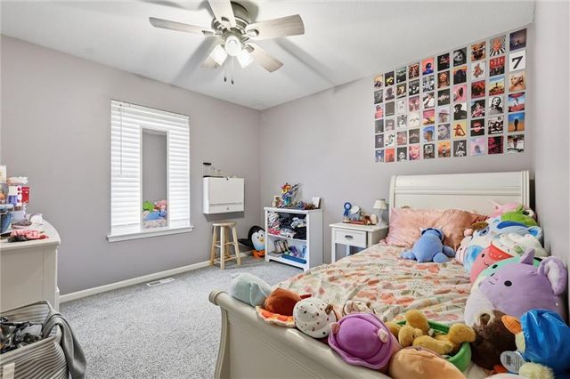 299 Rawlings Drive, Tonganoxie, KS 66086