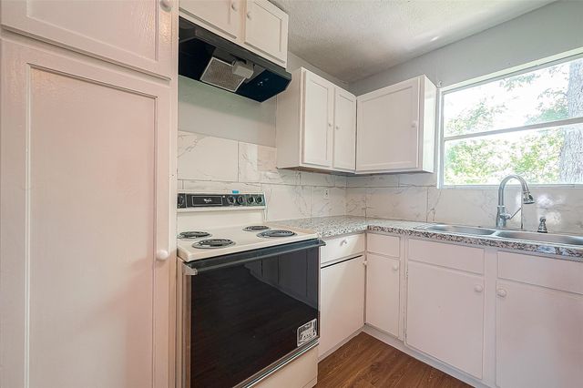 4810 Carmen Street, Houston, TX 77033